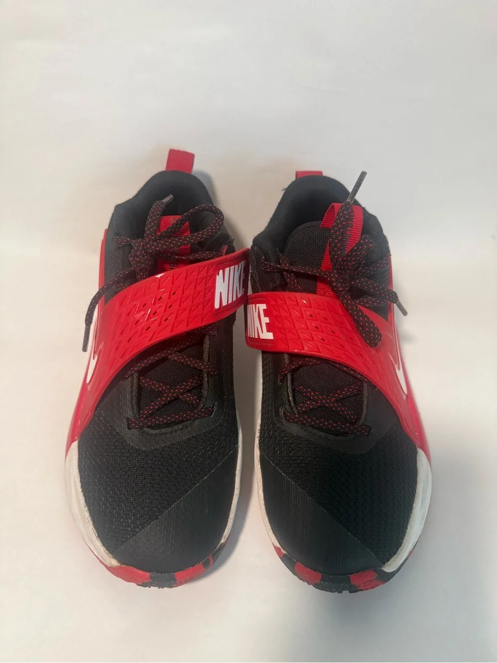 Nike Team Hustle D 12 GS Basketball Shoes Black Red White Kids 3.5Y